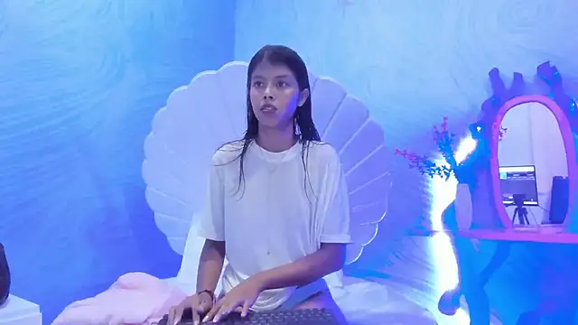 arietta skinny online show from 11.24.25