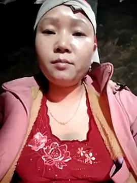 hoami-hot online show from 11.19.25