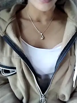 hoami-hot online show from 11.30.25