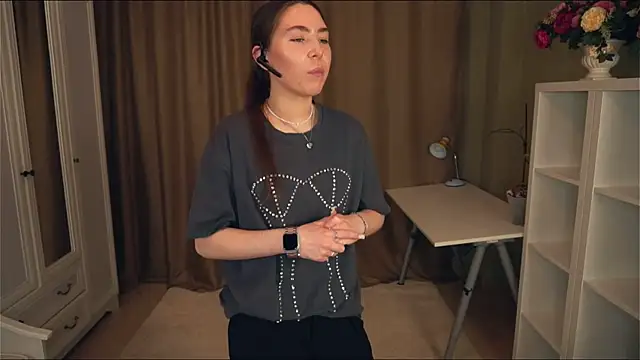 Snapshot of ChuBanda chatting on 11.29.25 ChuBanda online show from 11.29.25