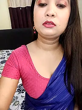 Snapshot of MISS-MONA-HOTI chatting on 11.15.25 MISS-MONA-HOTI online show from 11.15.25