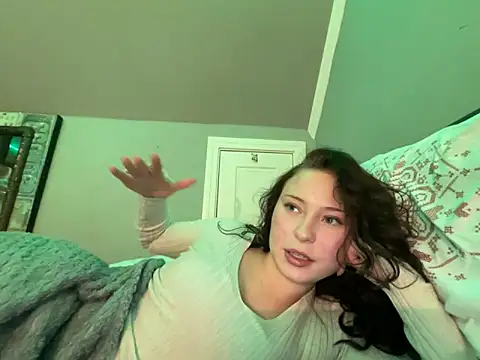 Snapshot of Lockig chatting on 11.17.25 Lockig online show from 11.17.25