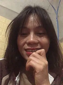 Trangbabylove online show from 12.22.25