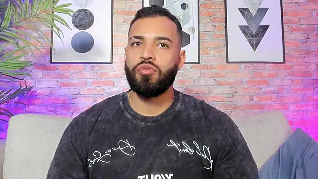 Chris Varden online show from 12.15.25