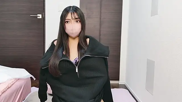 Snapshot of --Sui-- chatting on 12.02.25 --Sui-- online show from 12.02.25