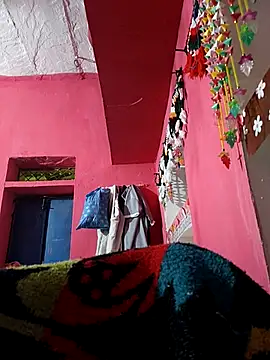 Snapshot of Meghaq chatting on 11.25.25 Meghaq online show from 11.25.25