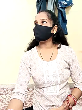 Desi Hot Queen online show from 11.28.25