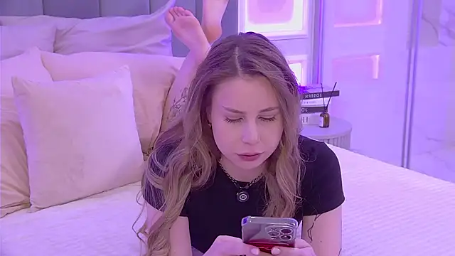 -SaraBlack- online show from 12.17.25