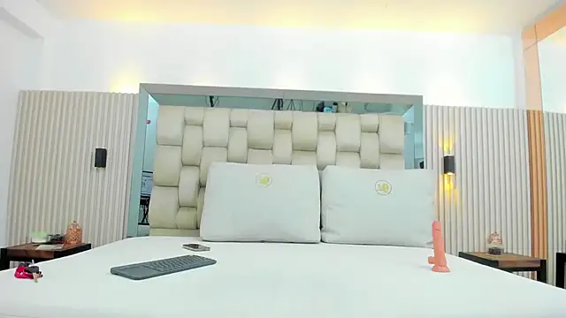 noah pariss online show from 12.22.25