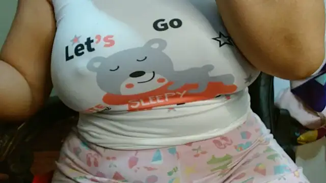 Snapshot of DiivaMarii chatting on 06.27.26 DiivaMarii online show from 06.27.26