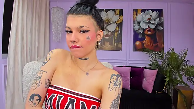 YasminWild online show from 02.06.26