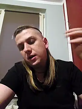 Snapshot of bratuhaaa chatting on 11.17.25 bratuhaaa online show from 11.17.25