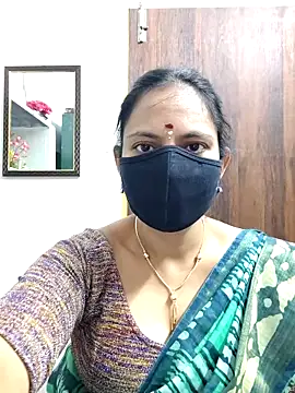 Snapshot of Queen-Neha chatting on 02.10.26 Queen-Neha online show from 02.10.26