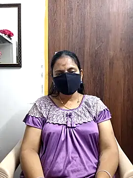 Snapshot of Queen-Neha chatting on 02.10.26 Queen-Neha online show from 02.10.26