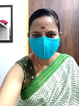 Snapshot of Queen-Neha chatting on 02.12.26 Queen-Neha online show from 02.12.26