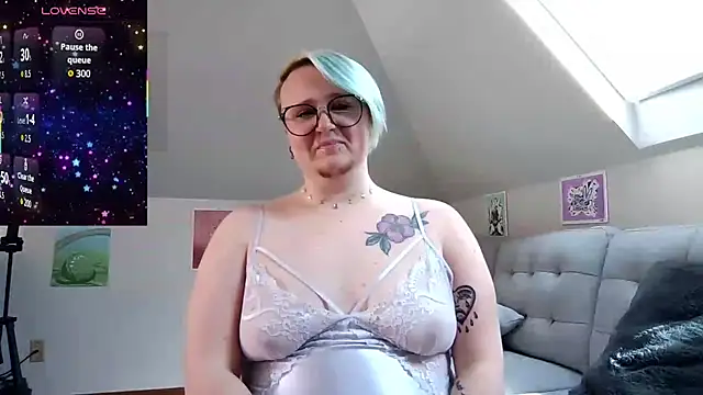 queerlyjaz online show from 03.01.26