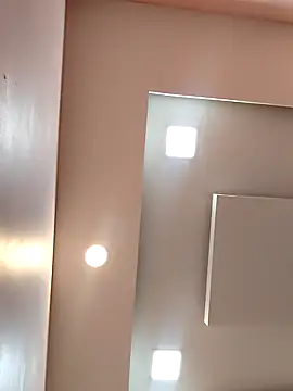 Snapshot of Minakshi-Gi chatting on 11.26.25 Minakshi-Gi online show from 11.26.25