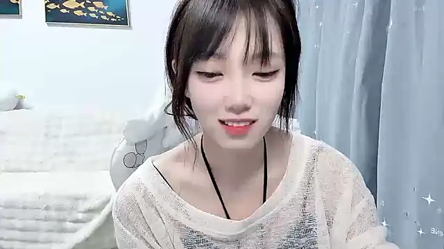 Snapshot of yuyayayu chatting on 02.04.26 yuyayayu online show from 02.04.26