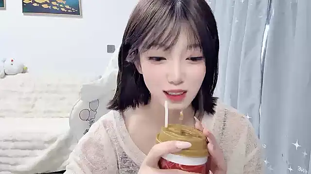 Snapshot of yuyayayu chatting on 02.07.26 yuyayayu online show from 02.07.26