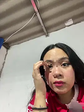 Snapshot of VioleeSaenz chatting on 11.20.25 VioleeSaenz online show from 11.20.25