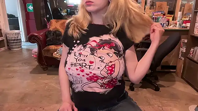 chaton blanche online show from 03.05.26