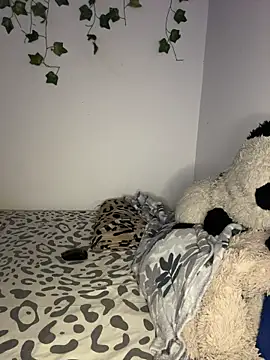 andresinh  online show from 11.29.25