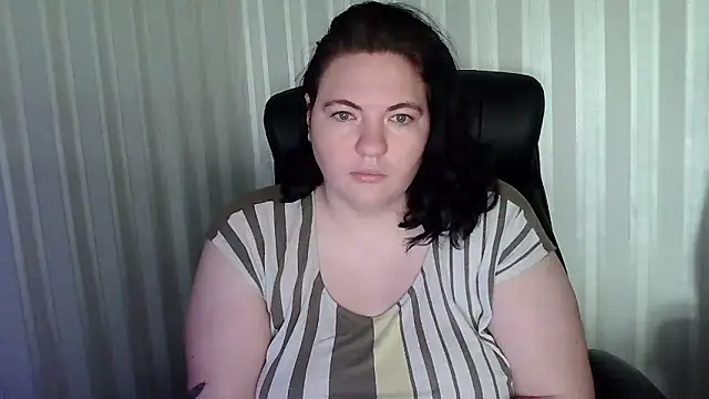 Snapshot of XXXHotcatXXXsss chatting on 11.17.25 XXXHotcatXXXsss online show from 11.17.25