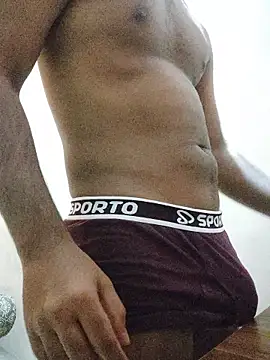 Snapshot of BhonduBaby chatting on 11.23.25 BhonduBaby online show from 11.23.25