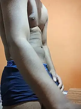 Snapshot of BhonduBaby chatting on 12.22.25 BhonduBaby online show from 12.22.25