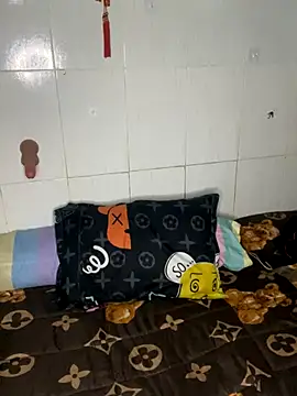 Snapshot of Bui_Vinh_Khoi18 chatting on 11.27.25 Bui Vinh Khoi18 online show from 11.27.25