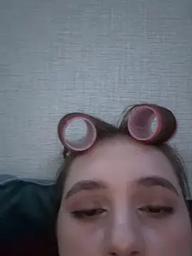 Amyhemii online show from 12.04.25