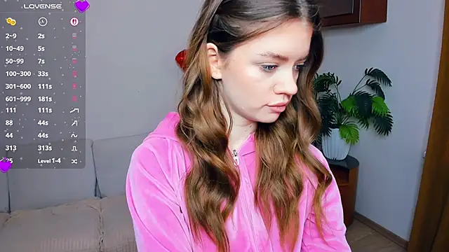 AngelesBenitz online show from 02.20.26