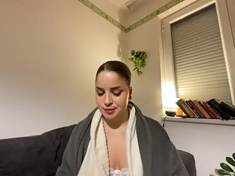 BBoglarka online show from 11.26.25