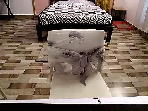 raveena hot online show from 04.22.26