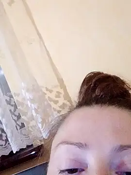 Snapshot of NataaSharm chatting on 11.18.25 NataaSharm online show from 11.18.25