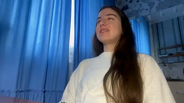 Snapshot of macanmercedes chatting on 11.21.25 macanmercedes online show from 11.21.25