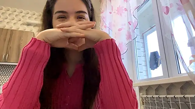 Snapshot of macanmercedes chatting on 11.28.25 macanmercedes online show from 11.28.25