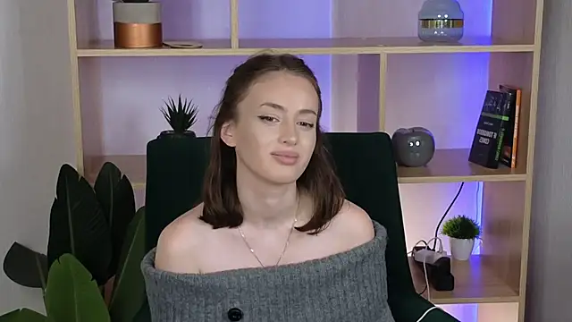 CamillaGebel online show from 11.18.25