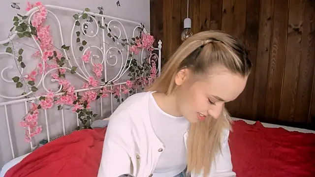 KristleKirst online show from 11.28.25