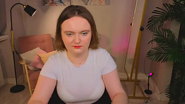 Snapshot of TerryAstra chatting on 11.28.25 TerryAstra online show from 11.28.25