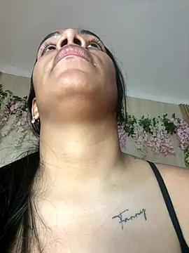 ArielleMillerr- online show from 01.05.26