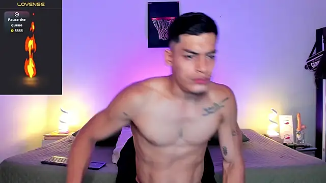 Snapshot of blorelopez chatting on 03.27.26 blorelopez online show from 03.27.26