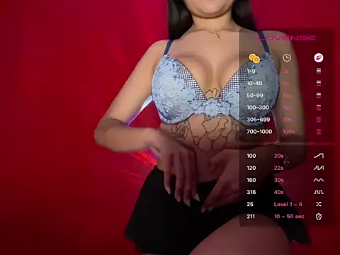 reinaass online show from 05.17.26