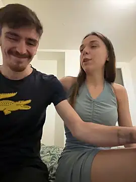 Snapshot of DuoDesir1 chatting on 11.25.25 DuoDesir1 online show from 11.25.25