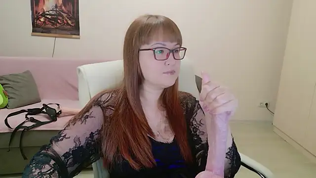 Foxy-lady online show from 11.21.25