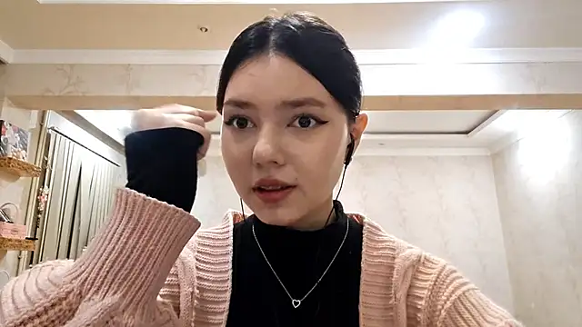 Snapshot of CorinneKindregans chatting on 11.22.25 CorinneKindregans online show from 11.22.25