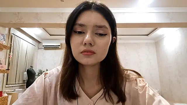 Snapshot of CorinneKindregans chatting on 11.29.25 CorinneKindregans online show from 11.29.25