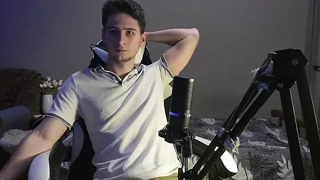 6thfingq online show from 11.19.25