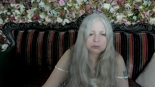 Snapshot of mariabelladonna chatting on 07.10.26 mariabelladonna online show from 07.10.26