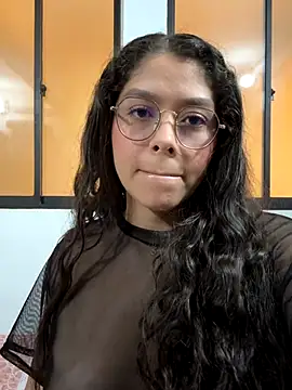 hannah  pavan online show from 12.01.25